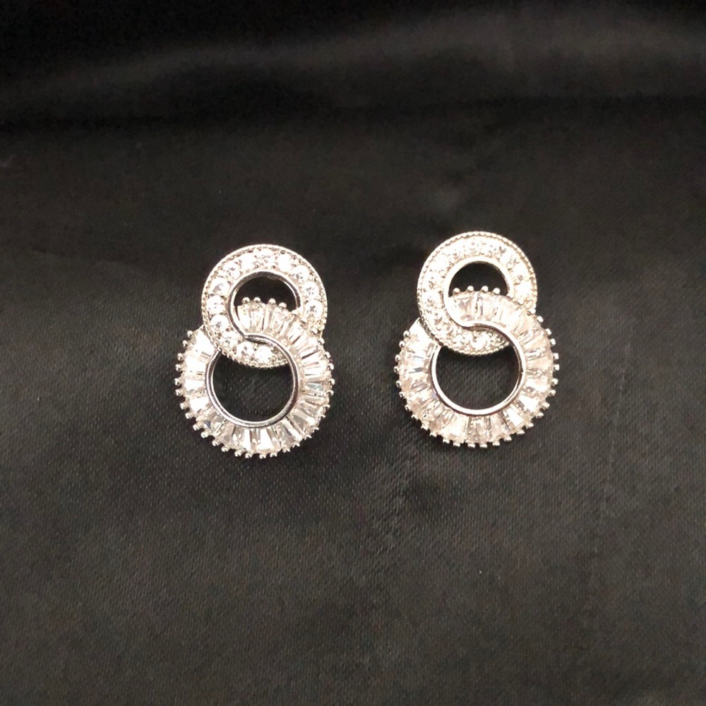 Double Circle Stud Earrings